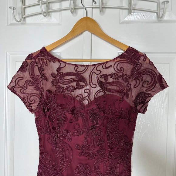JS Collections Women's Boat Neck Short Sleeve Laced Burgundy  Mermaid Gown - Picture 6 of 16